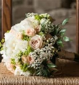 Peaches and Whites Bouquet